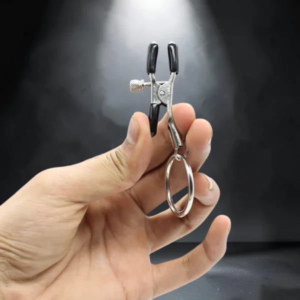 Ring Clamps | Σφιγκτήρες Θηλών με Μεταλλικούς Κρίκους — για εσένα που ξέρεις ότι η πίεση στο σωστό σημείο αλλάζει τα πάντα