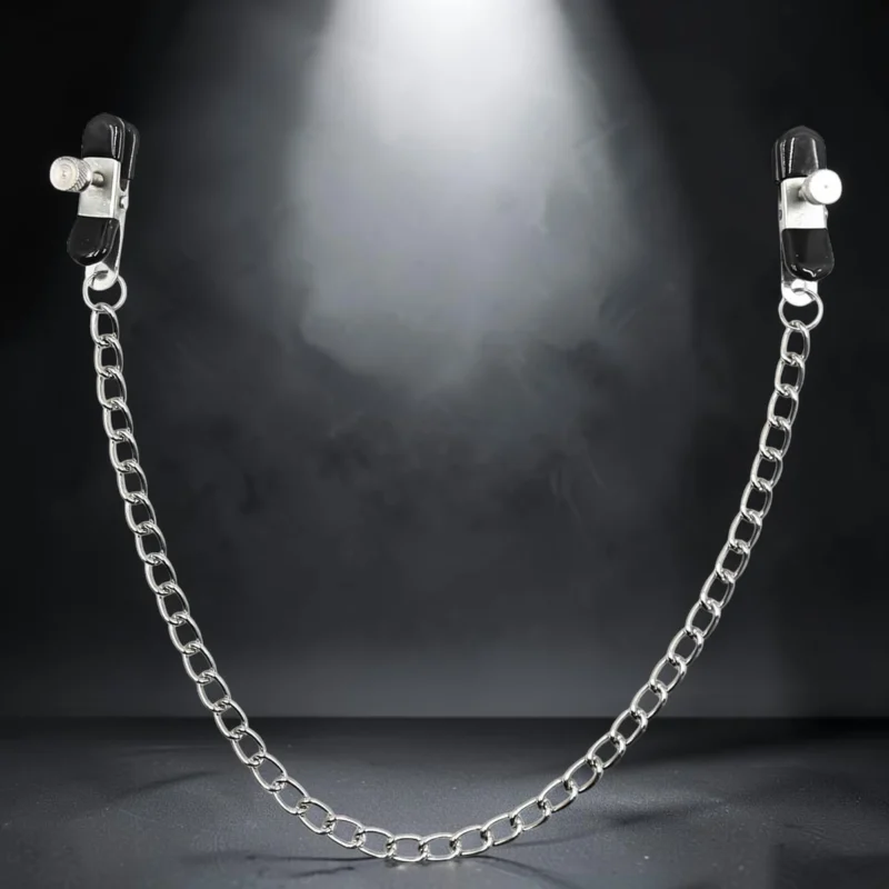 Silver Bite | Nipple Clamps με Αλυσίδα — για εσένα που ξέρεις ότι η λεπτή γραμμή ανάμεσα στον πόνο και την ηδονή είναι εκεί που ζει η αλήθεια