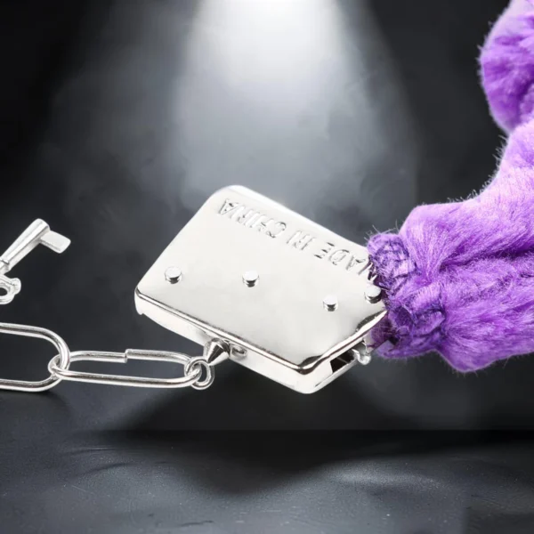 Fur Cuffs | Χειροπέδες με Γούνα — για εσένα που θέλεις να κρατήσεις κάποιον εκεί που πρέπει