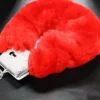 Red Fur Cuffs | Μεταλλικές Χειροπέδες με Γούνα — για εσένα που θέλεις το μέταλλο να έχει χάδι