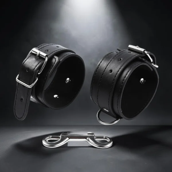 D-Ring Cuffs | Δερμάτινες Χειροπέδες — για εσένα που ξέρεις ότι η λεπτομέρεια κάνει τη διαφορά