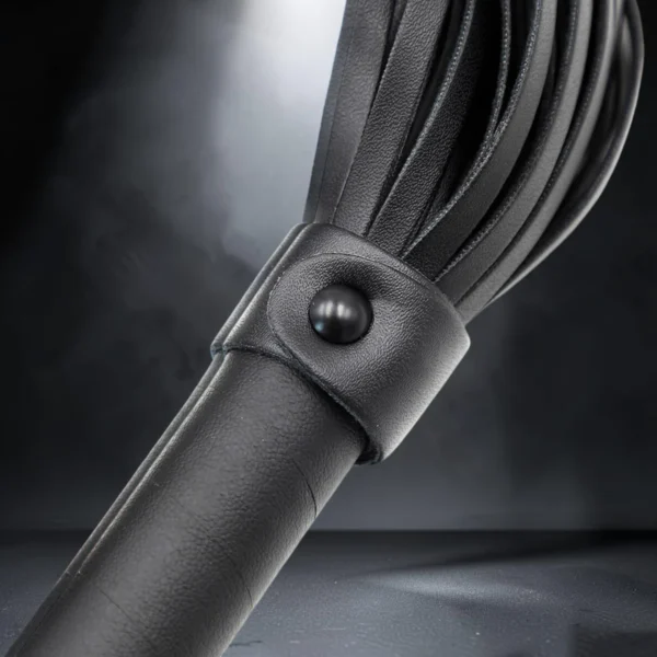Heavy Leather | Flogger Premium Δέρμα — για εσένα που δεν συμβιβάζεσαι με τίποτα λιγότερο