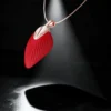 Feather Necklace | Δονητής Σιλικόνης Κολιέ Φτερό — για εσένα που θέλεις διακριτικότητα με στυλ